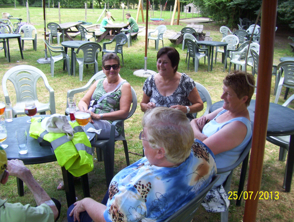 Fietsen naar en wandelen in Roosendael -  25 juli 2013