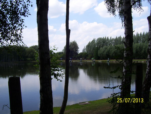 Fietsen naar en wandelen in Roosendael -  25 juli 2013