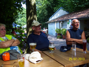 Fietsen naar en wandelen in Roosendael -  25 juli 2013