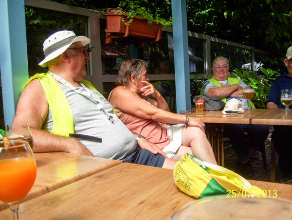 Fietsen naar en wandelen in Roosendael -  25 juli 2013