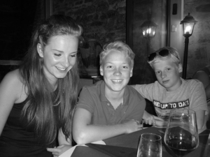 602726_10200170897906360_1582319332_n