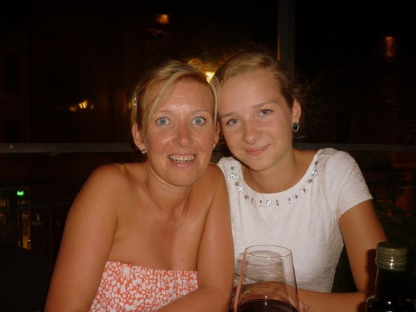 226007_4347119480883_2042368155_n