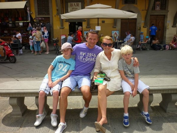 262548_1881489721680_3207331_n