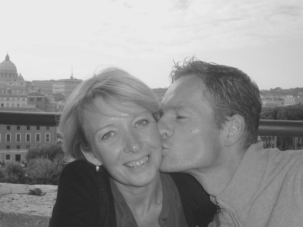 316943_2187650095498_436629540_n