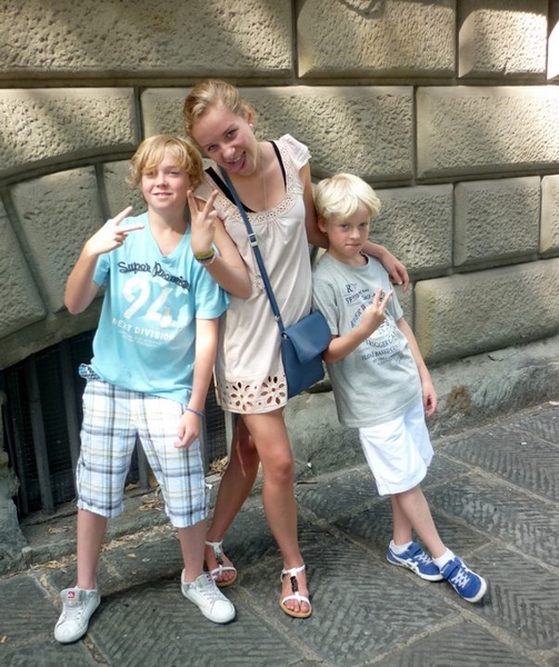 283274_1883140642952_4928669_n