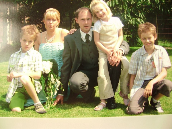 388424_122634591259534_1766680604_n