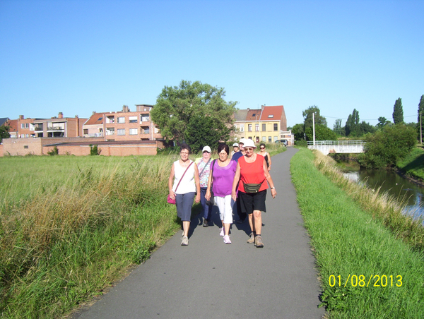 Wandelen langs Nekker - 1 augustus 2013