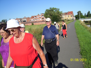 Wandelen langs Nekker - 1 augustus 2013