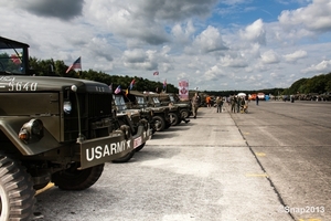 sized_Wings and Wheels 2013-6111