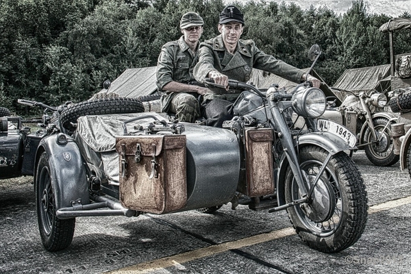 sized_Wings and Wheels 2013-6143