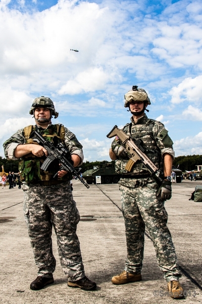 sized_Wings and Wheels 2013-6172