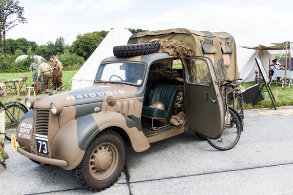 sized_Wings and Wheels 2013-6273