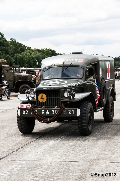 sized_Wings and Wheels 2013-6474