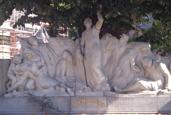 Monument ter ere van de oorlogshelden