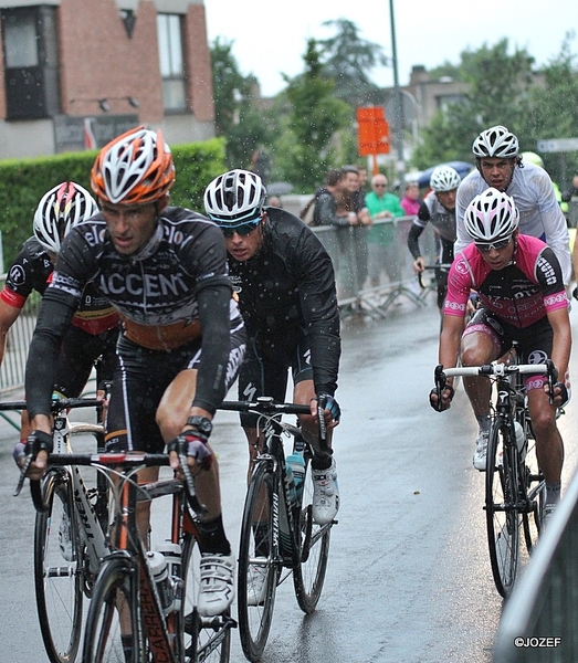 Criterium Heist o d Berg  30-7-2013 005