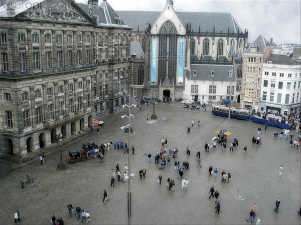 nieuwe-kerk-bezienswaardigheden-in-amsterda-2(p-location,707)(c-0