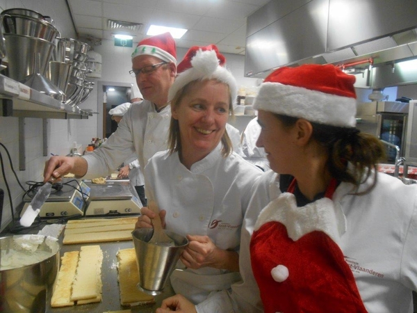 kersttaarten op woensdagav 18.12.2013 028