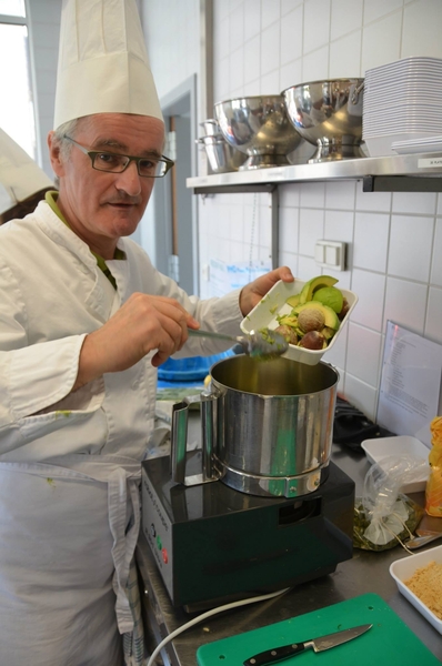 1269566_10200706323039817_1012824006_o