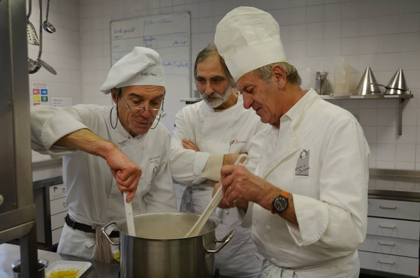 964287_10201102392661310_1799468532_o