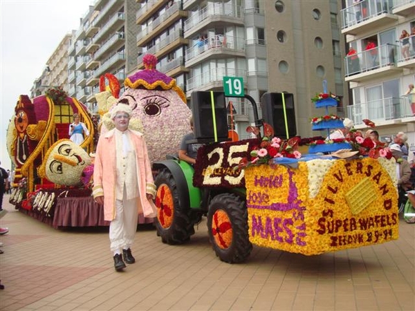 Praalwagen BELLE en het BEEST- Landelijke Gilde, Zaffelare