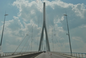 Pont de Normandie in Honfleur, langste tuibrug in Europa