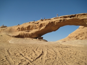 1c Wadi Rum woestijn _boog rots 2