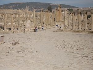 2b Jerash _grote markt 2