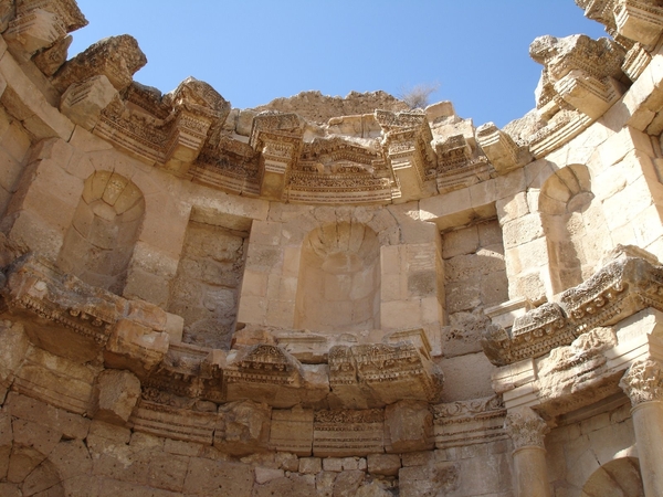 2b Jerash _Nymphaeum 2