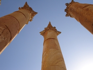 2b Jerash _Tempel van Artemis _Korinthische zuilen