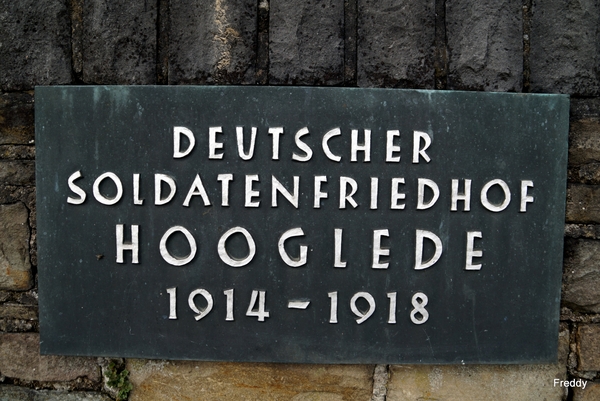 DuitsKerkhof-Hoogelede-Oorlog 14-18