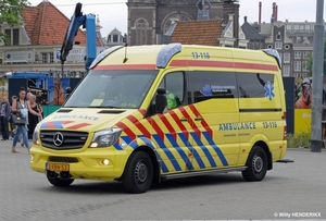 AMBU MERCEDES - NL_3-XBN-53 AMSTERDAM 20140721_1