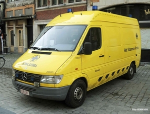 206001 HET VLAAMSE KRUIS SCHOTEN MERCEDES 3120 B-CLR-481 GROTE MA