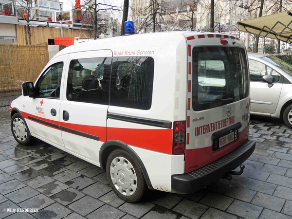 OPEL COMBO ROOD KRUIS 630-BNC GROENPLAATS 20150102_2