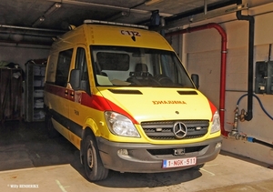 THUIN AMBU MERCEDES B_1-NGK-511  20160813