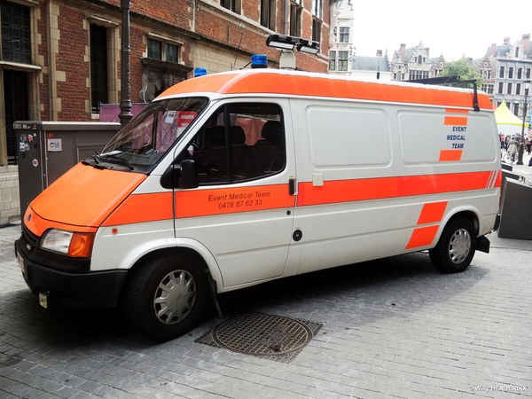 E.M.T. VW  nabij GROTE MARKT ANTWERPEN 20170820_2