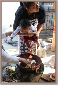 Ceremonie 3 maanden baby Komang (66)