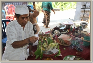 Ceremonie 3 maanden baby Komang (86)