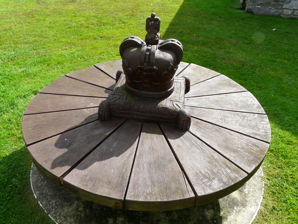 Zuid-Wales 2011-attribuut in de tuin van het kasteel