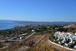 327 Torremolinos - Benalmàdena Pueblo - zicht op zee - 4.11.2013