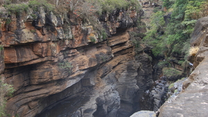 DE SPOREN VAN DE EROSIE IN DE CANYON