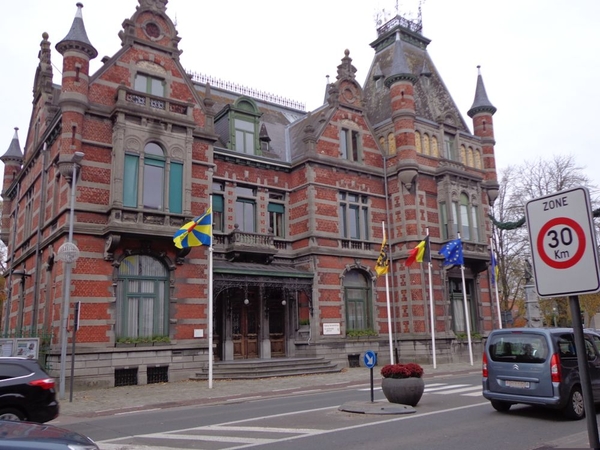 Kasteel Vanackere - huidig gemeentehuis