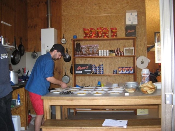 20070621 CorsicaGR20 0863 Manganu hut