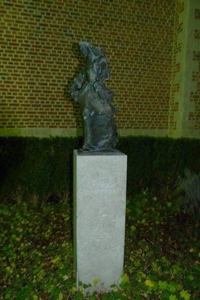 123-Beeld Symforosa begijntje