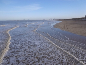 Van op De Pier zicht op het zeetje