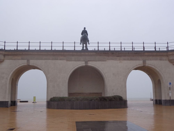 De 3 Gapers met zicht op zee