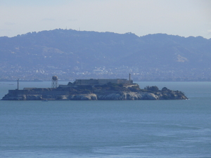 alcatraz vanop de bridge