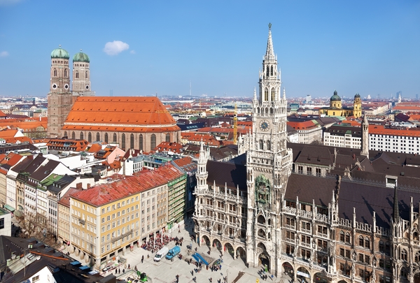 Munchen _De Frauenkirche en Het Nieuwe Stadhuis