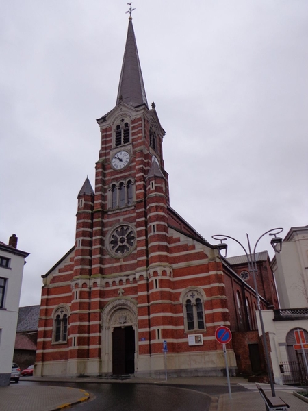 Neo-Romaanse kerk Saint-Gry in Rebecq