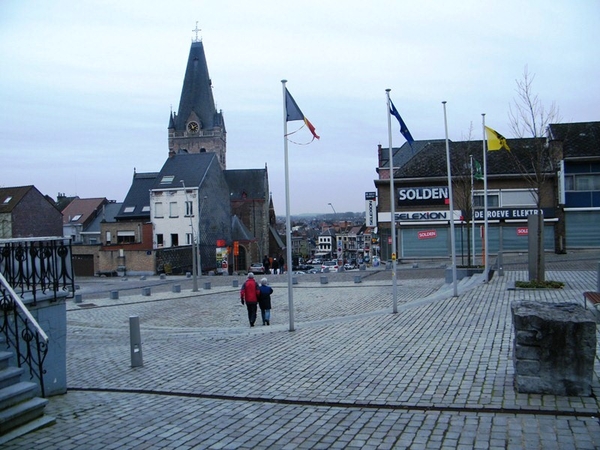 Padstappers Manneken Pis tocht Geraardsbergen