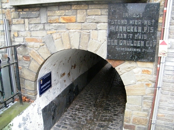 Padstappers Manneken Pis tocht Geraardsbergen